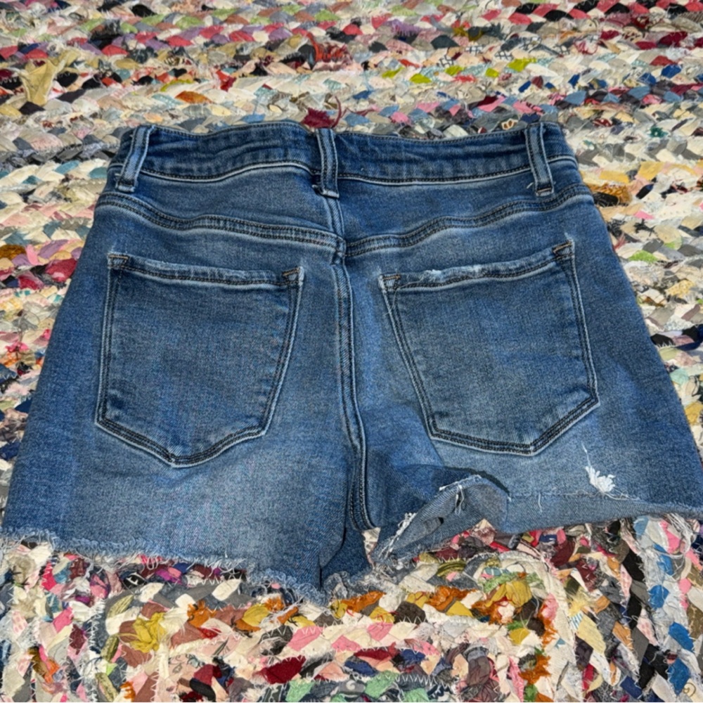 Vervet shorts size small - Picture 4 of 4